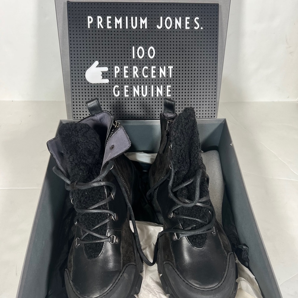 Aquatalia Italian Shearling Hiking Boots 11M